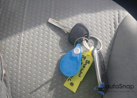 2011 Kia Sorento Lx z USA, uszkodzony, nr VIN 5XYKT4A16BG112734